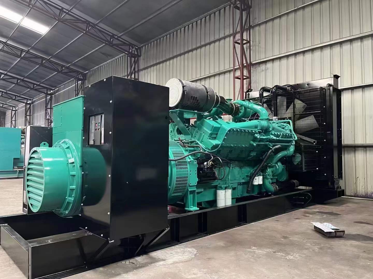 河池如何降低 800kW 柴油发电机输出电流的波动？