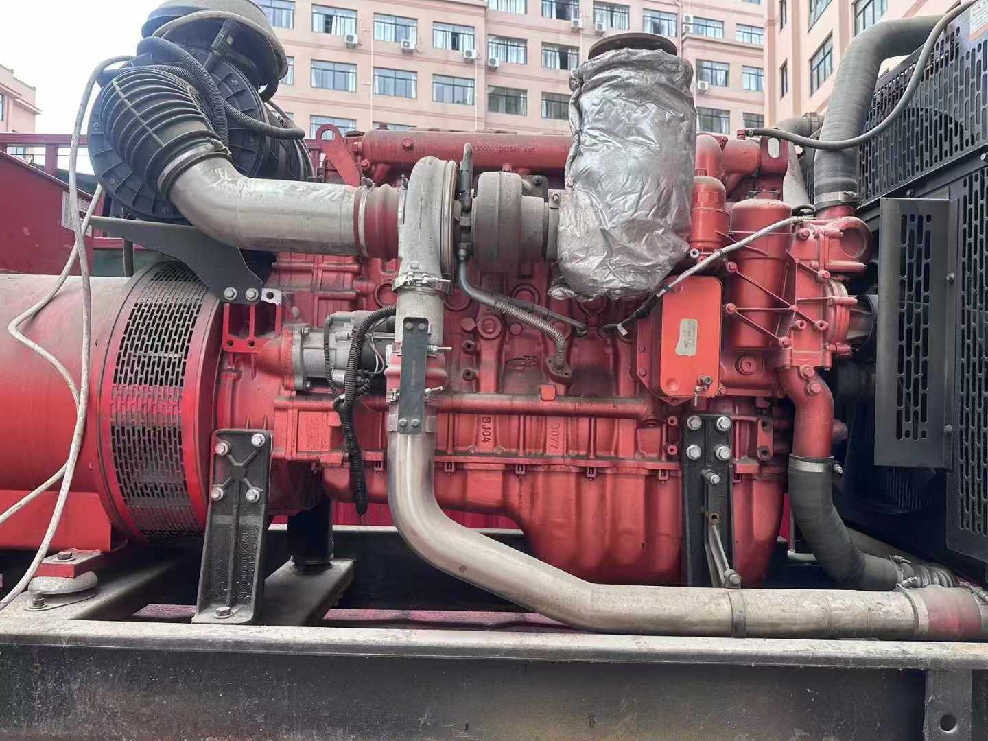 河池如何选择适合 600kW 柴油发电机组的过载保护器？