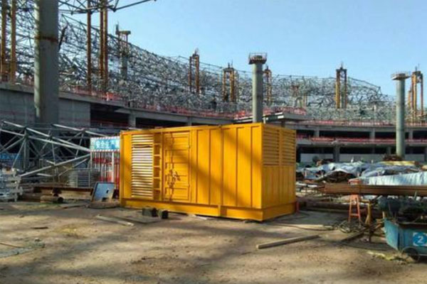河池发电机出租如何判断空气滤清器是否需要更换？