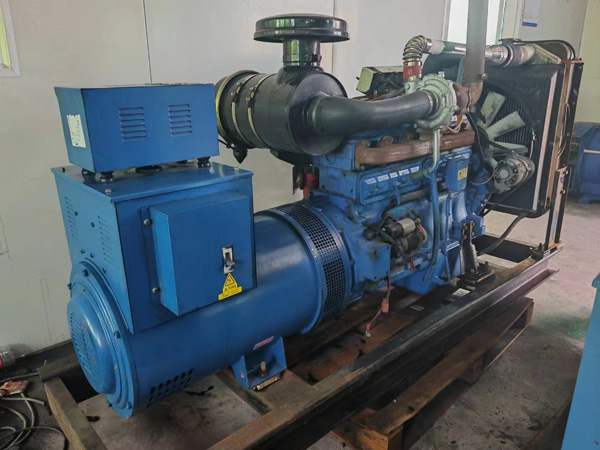 河池100kW柴油发电机组使用多级机油有哪些优缺点？